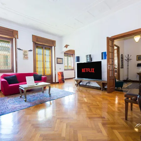 Jacuzzi| Terrace| 2br| Art Gallery| By Tilo Lux