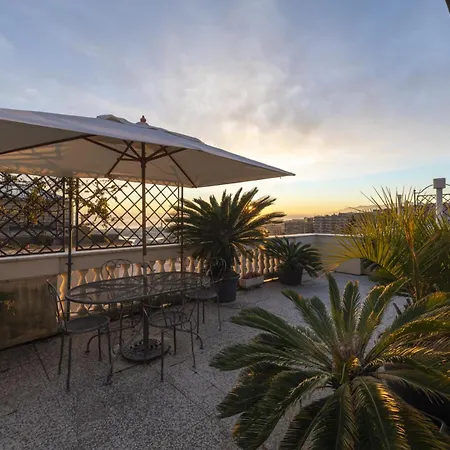 Jacuzzi| Terrace| 2br| Art Gallery| By Tilo Lux Lägenhet