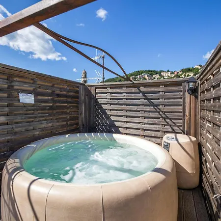 Jacuzzi| Terrace| 2br| Art Gallery| By Tilo Lux *