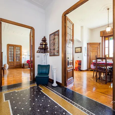 Jacuzzi| Terrace| 2br| Art Gallery| By Tilo Lux Cenova