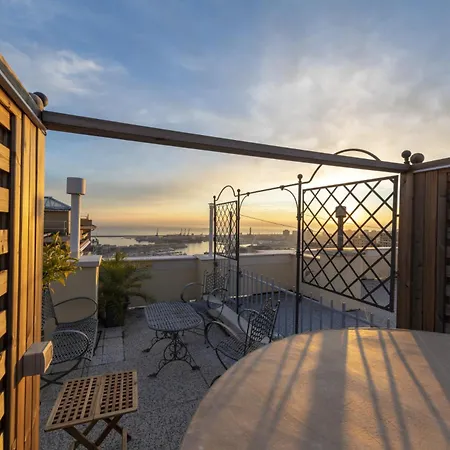 Jacuzzi| Terrace| 2br| Art Gallery| By Tilo Lux * 热那亚